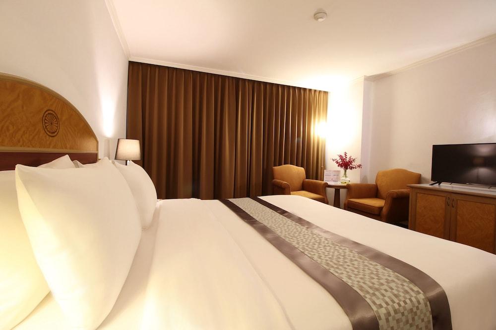Grand Tower Inn Rama 6 Bangkok Exteriör bild