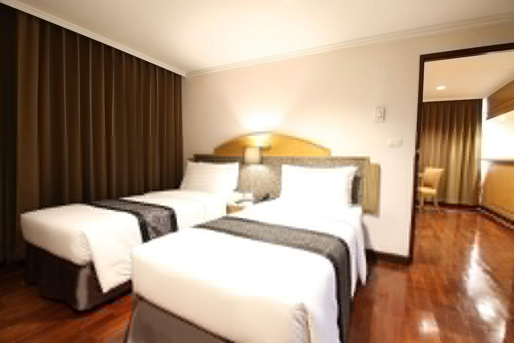 Grand Tower Inn Rama 6 Bangkok Exteriör bild